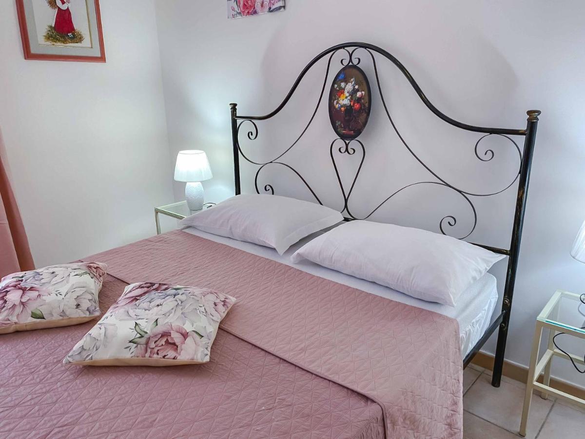 Aparthotel Cortellenica Торре-Сан-Джованни-Удженто Экстерьер фото
